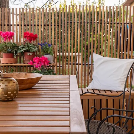 San Procolo Patio 公寓